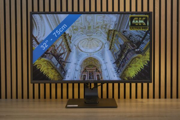 LCD-4-van-7-scaled LED TV scherm 65 inch + statief
